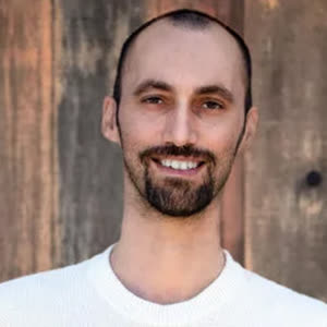 Dan Fleyshman